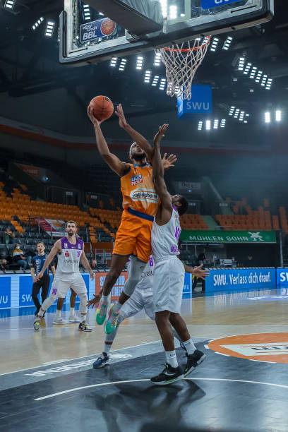 社区反响与 社区反响与